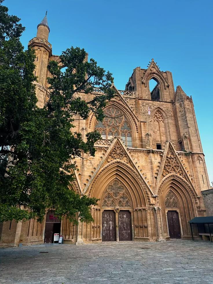 Lala Mustafa Paşa camii